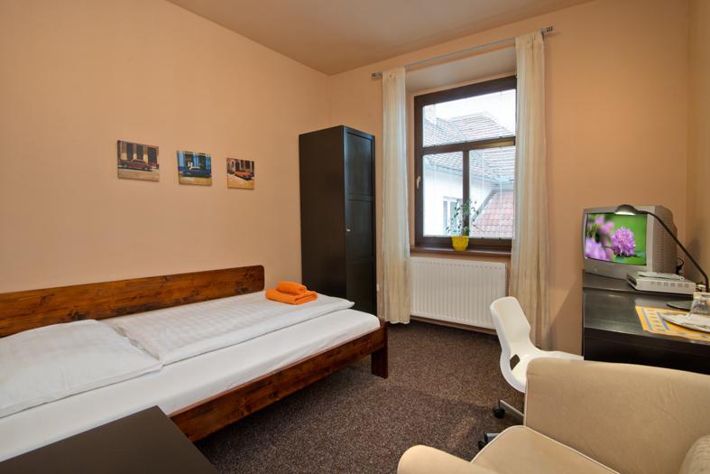 Hotel U Zlateho Byka Písek Dış mekan fotoğraf
