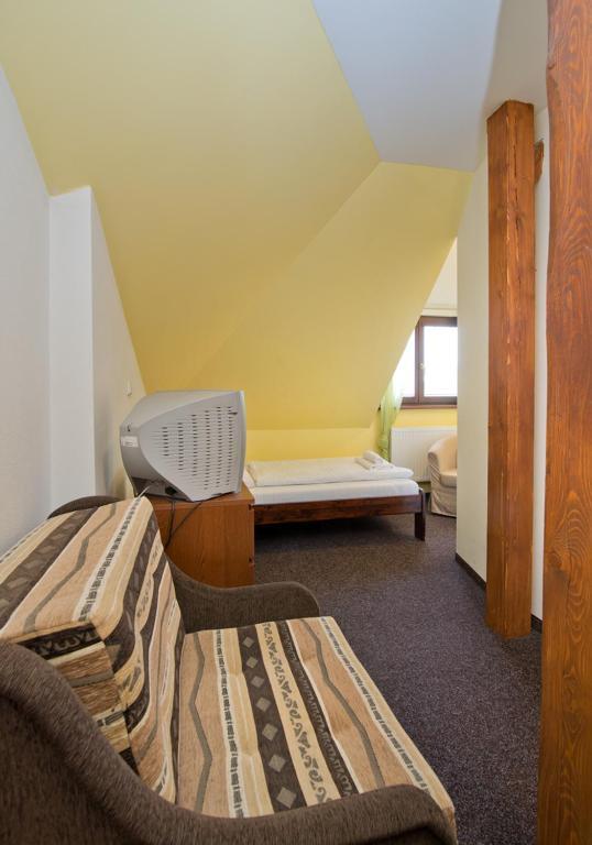 Hotel U Zlateho Byka Písek Oda fotoğraf